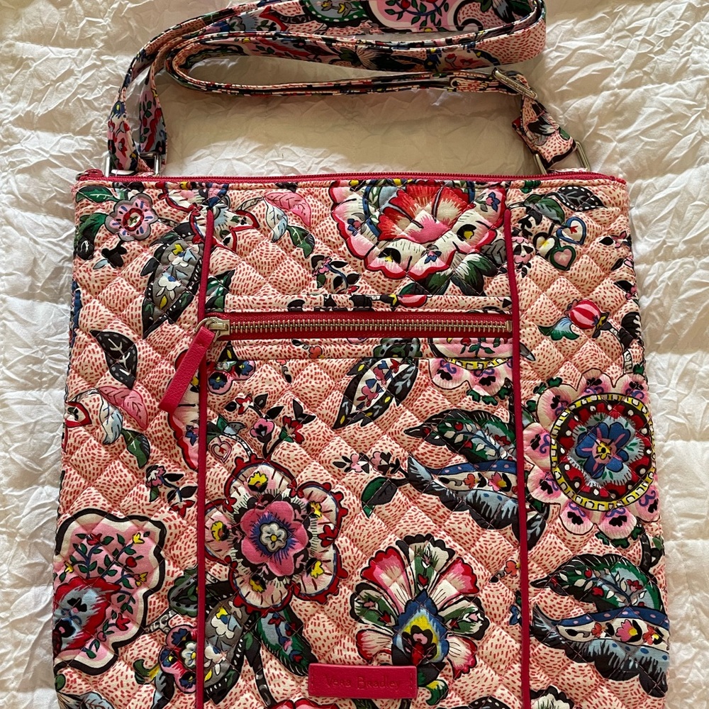 Vera Bradley Hipster and Zip ID in Stitched Flowers